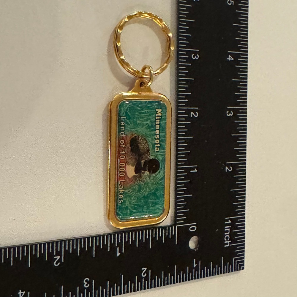 Minnesota Loon Keychain Gold Tone Made in New Zealand Souvenir Collectible